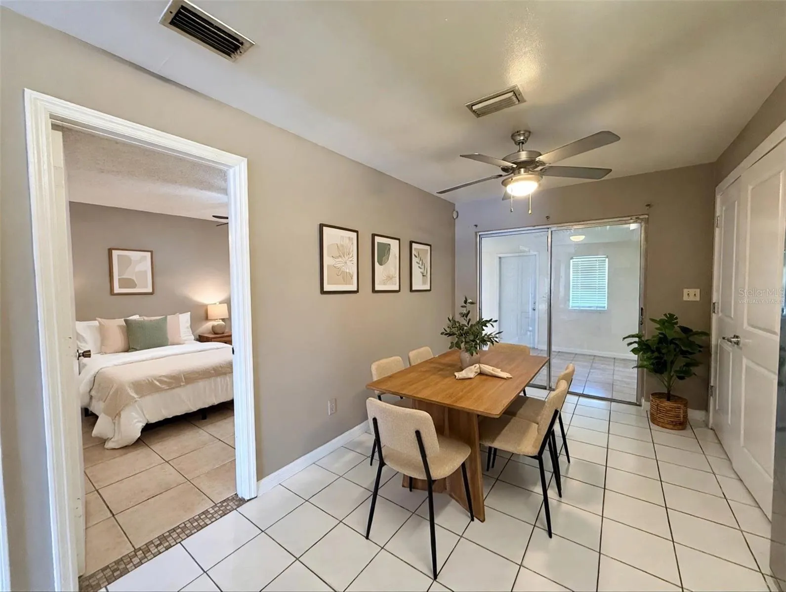 DINING ROOM (VIRTUALLY STAGED)