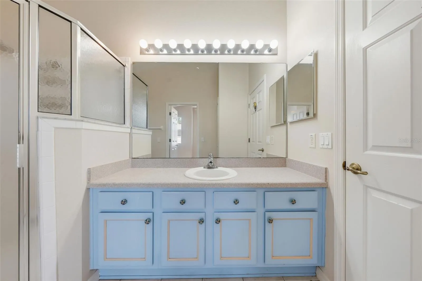Bathroom #2
