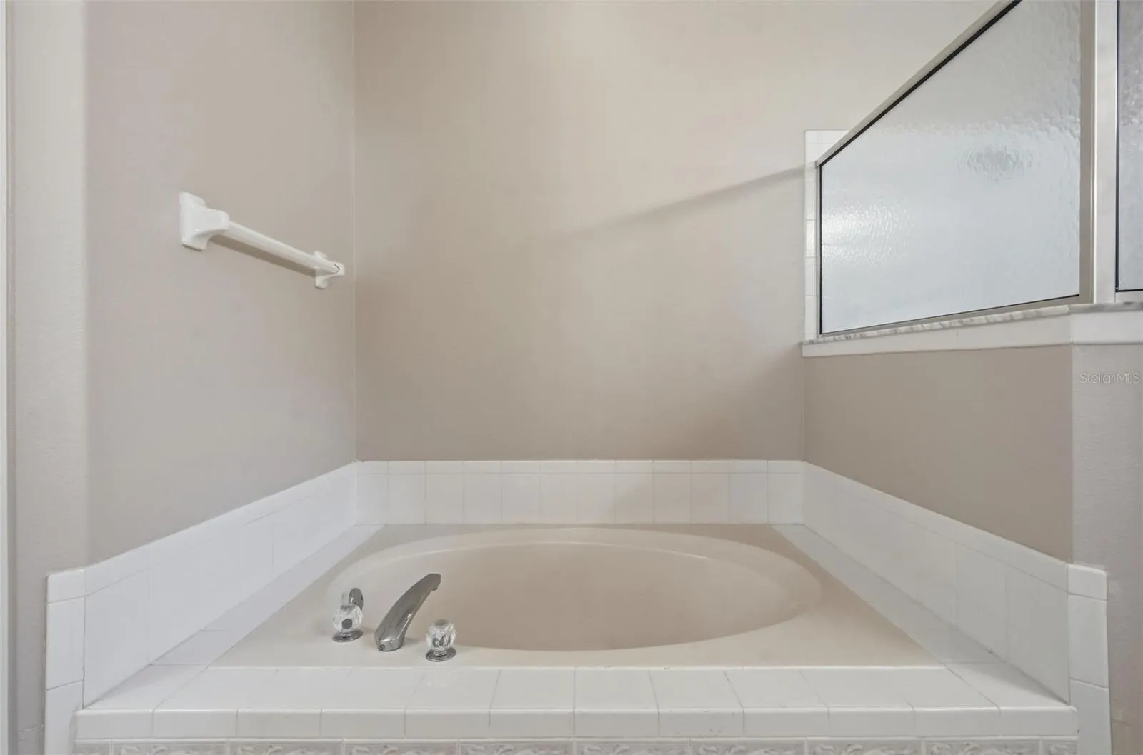 Primary bathroom Garden tub