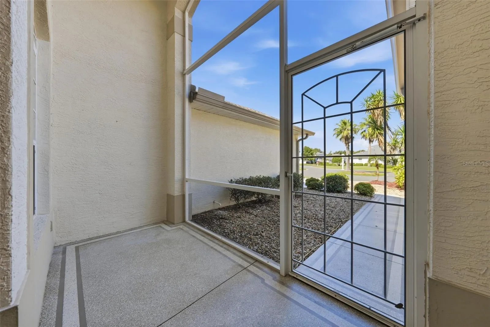 Screened in front porch