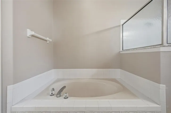 Primary bathroom Garden tub