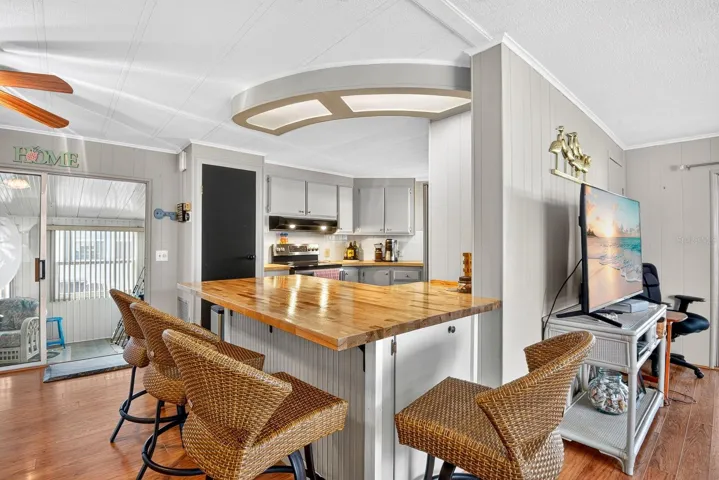 Facing into kitchen from Breakfast Bar