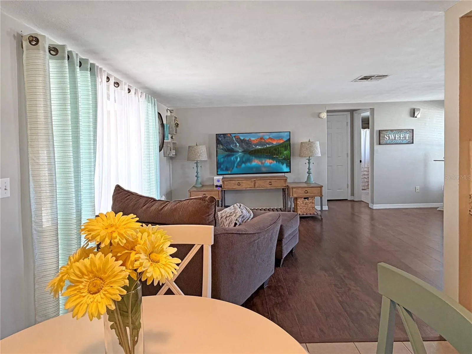 Dining &amp; Living Room