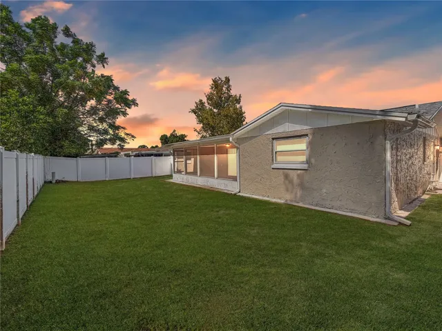 Large private fenced in back yard