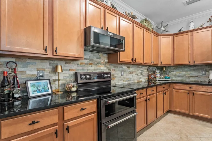 Kitchen with tons of cabinets
