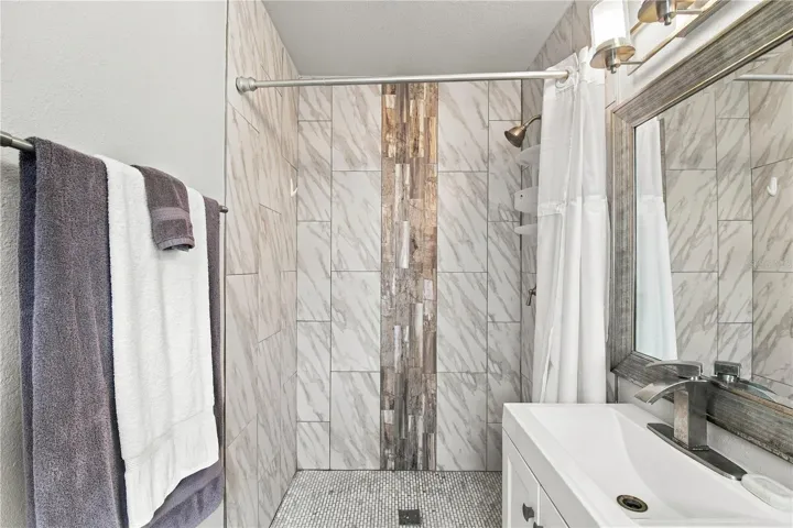 Primary En Suite