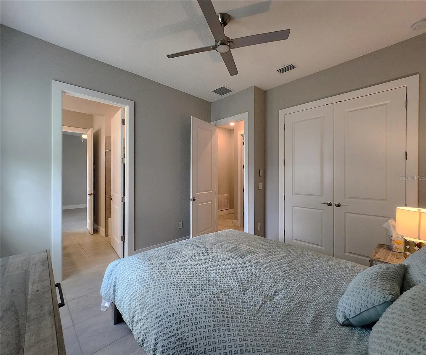 Guest Bedroom #2, Jack-n-Jill Bathroom