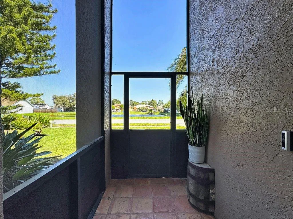 Screed front door