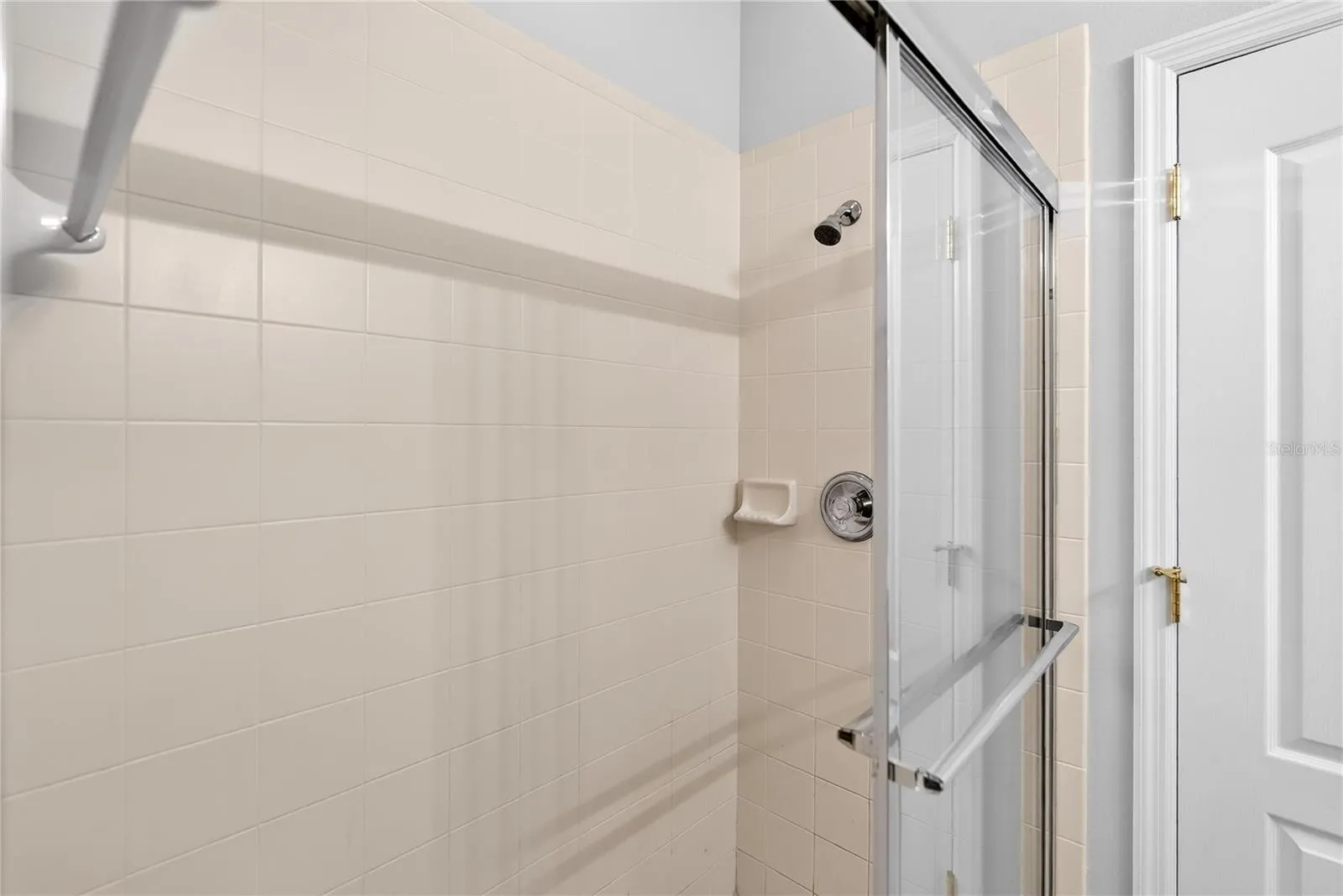Shower/Tub