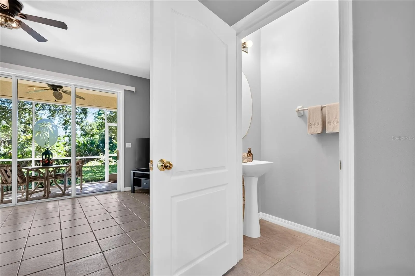 1/2 Bath