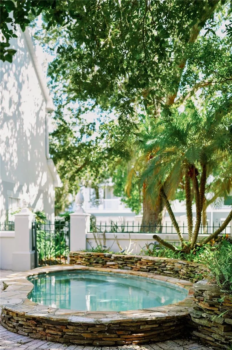 Private Pool