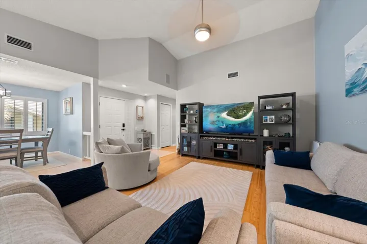 Gorgeous Living Area