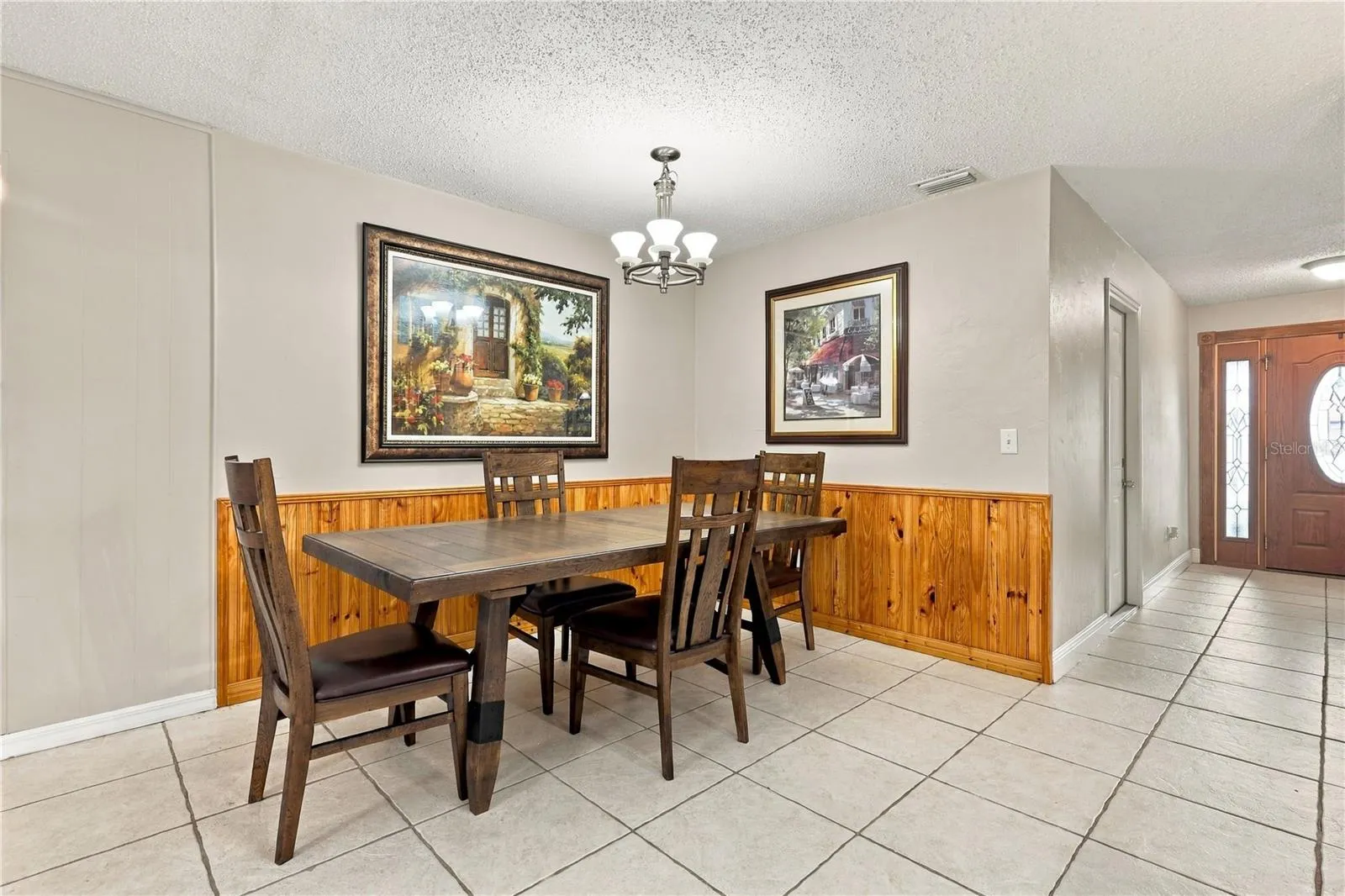 Kitchen nook
