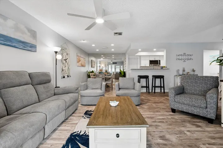 Open concept living/dining/kitchen/bar