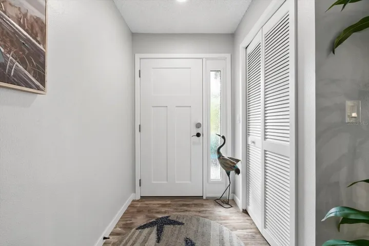 Front entry/foyer