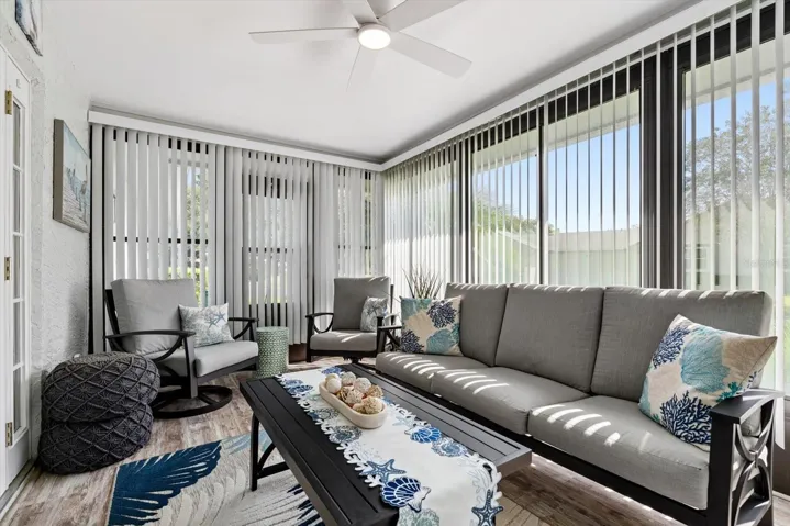 Enclosed lanai with door access to outside