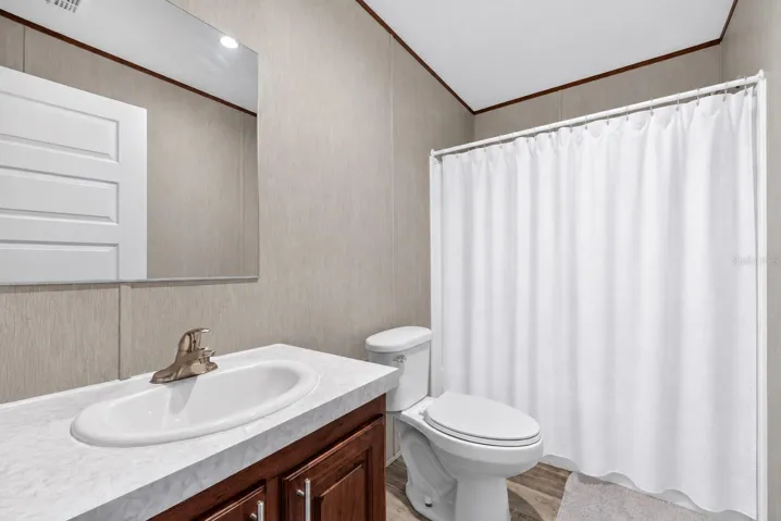 Bathroom2