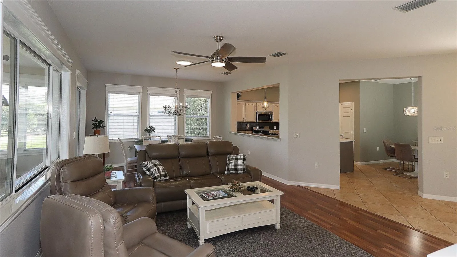 Living Room/Dining Combo