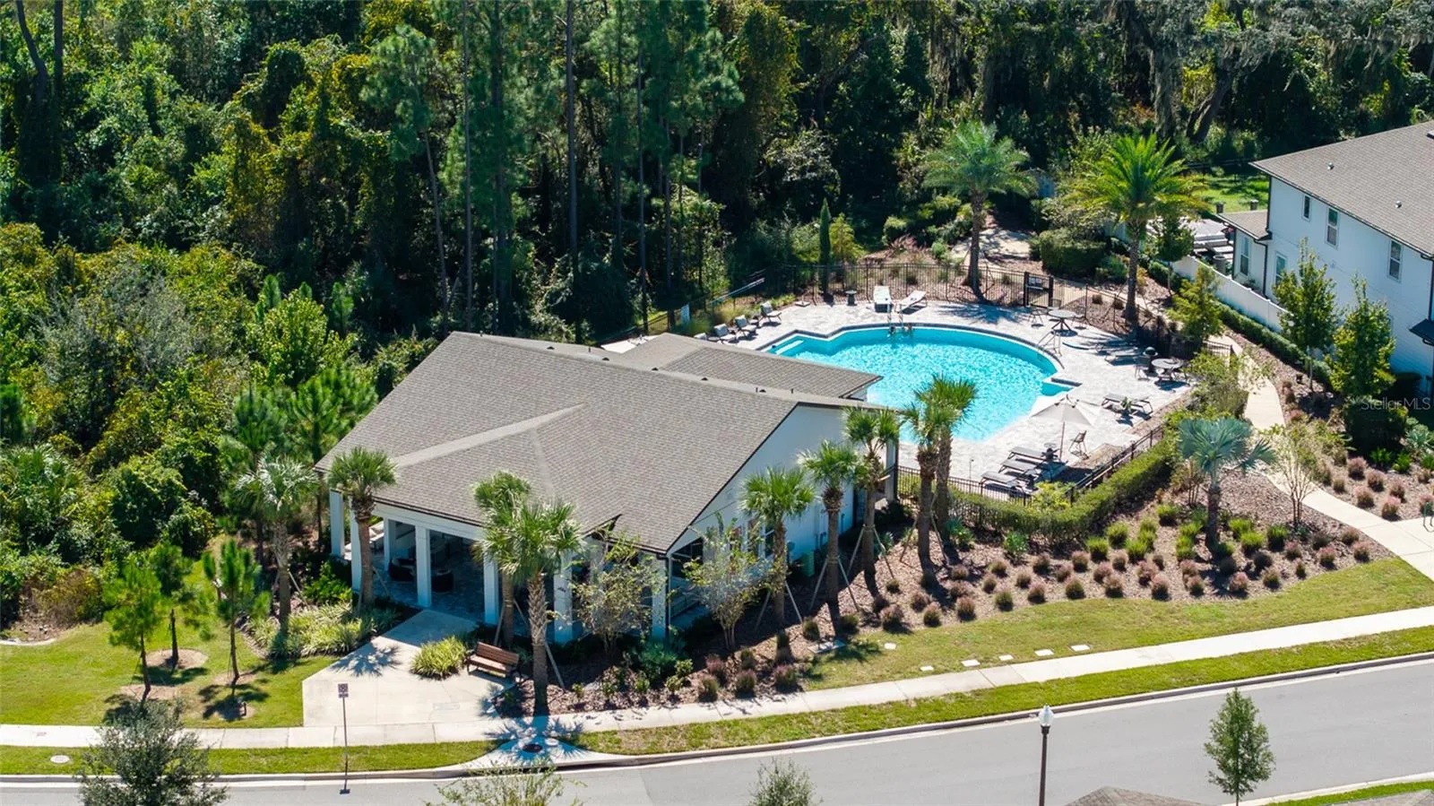 Community Pool &amp; Clubhouse