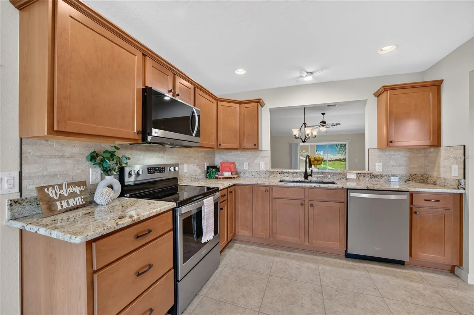 Tile Backsplash &amp; Stainless Steel Appliances