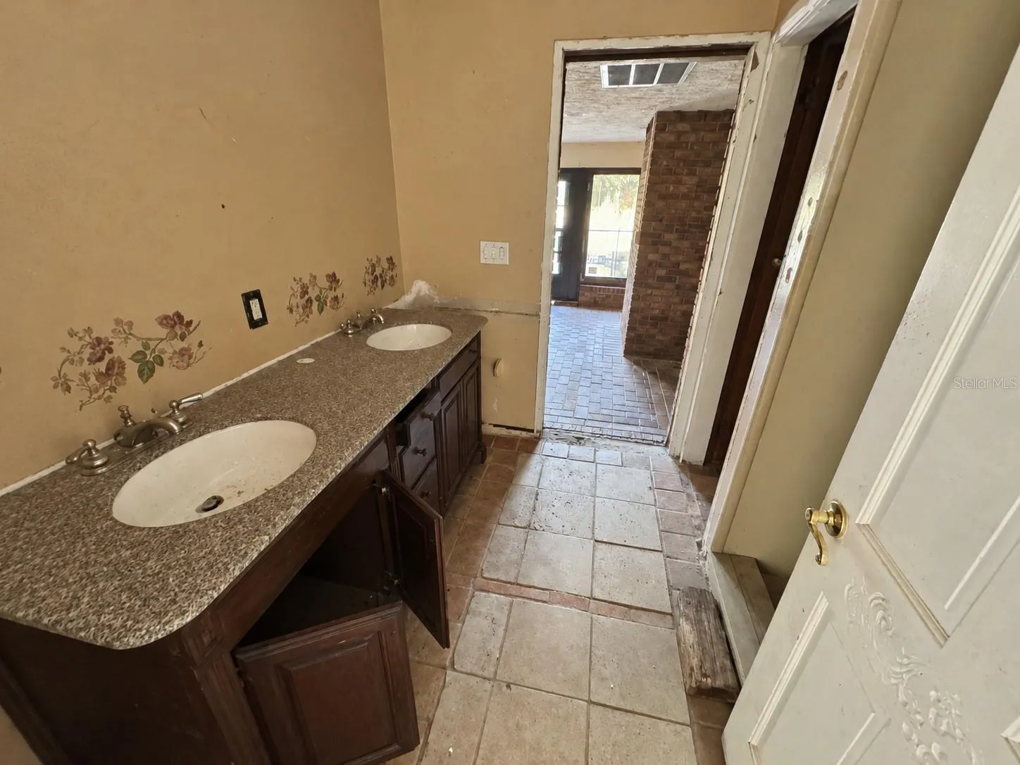 Bathroom 2