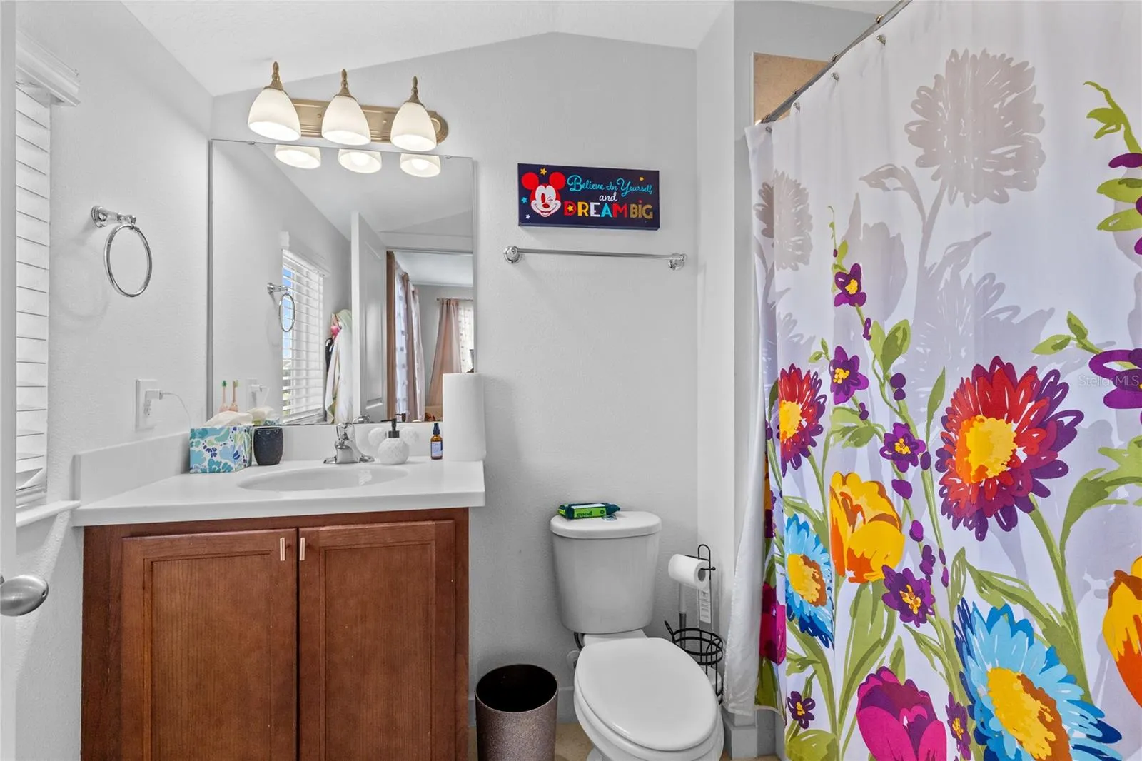 3rd floor full bath.