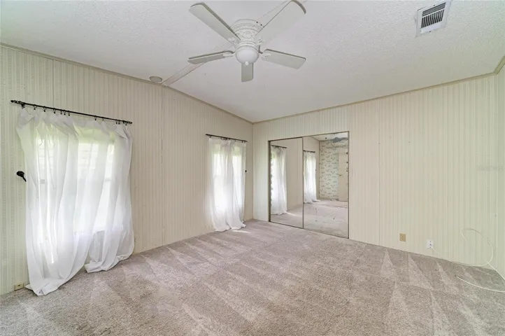 Primary bedroom with good size walk-in closet