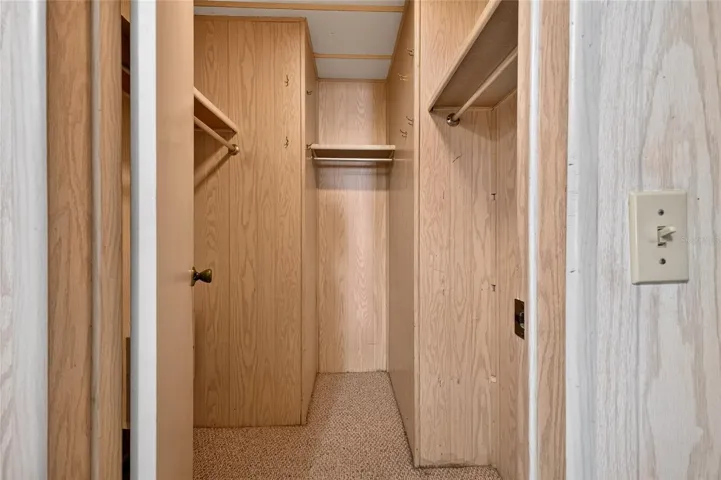 Walk in closet