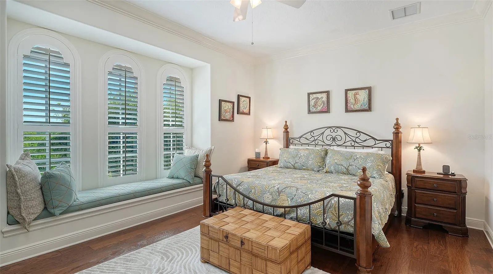 Guest Room with King Bed