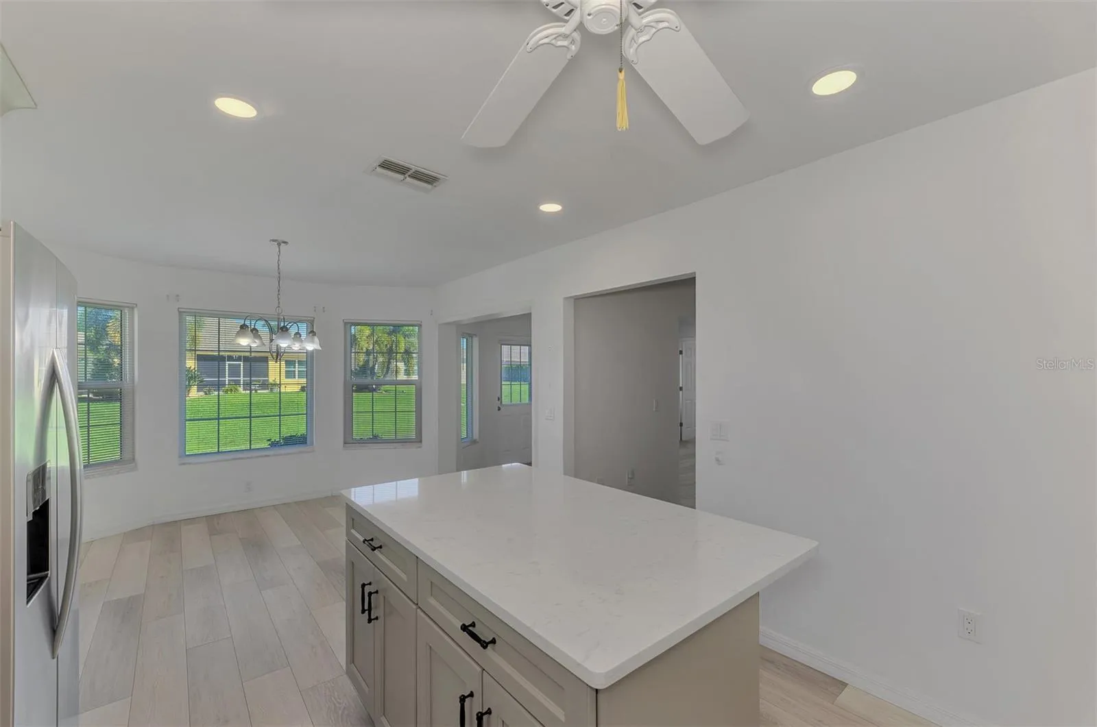 Kitchen to Dinette