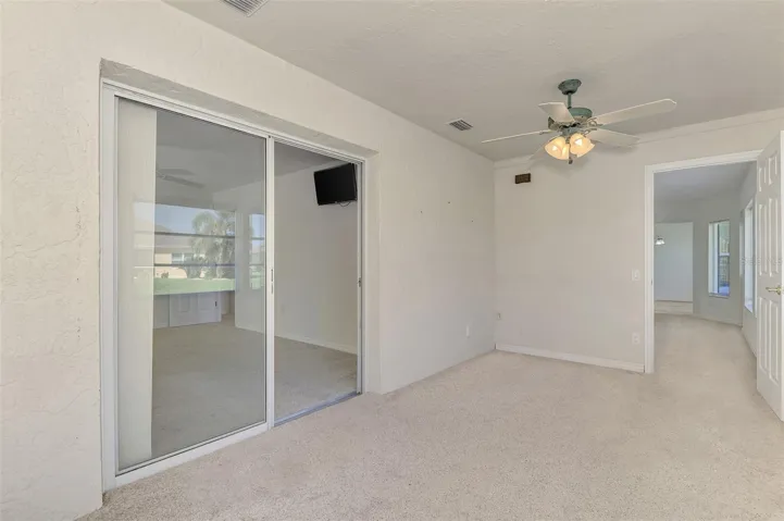 Bonus Room Ceiling Fan and Private