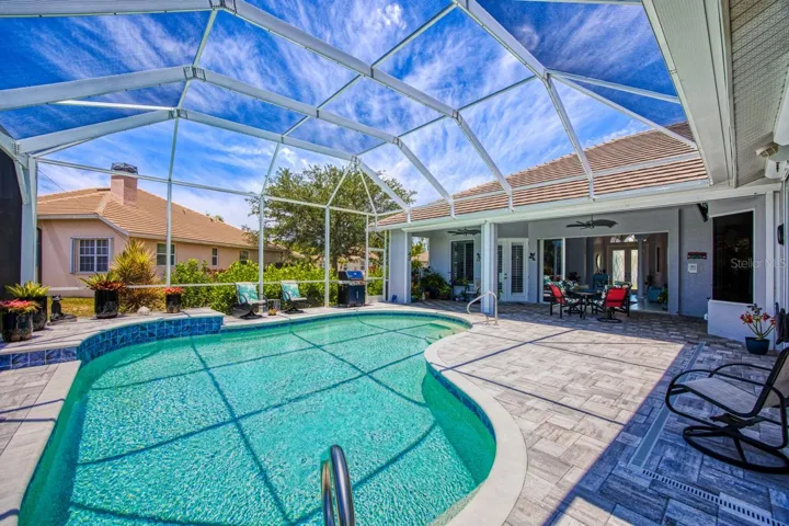 Resurfaced pool and tile 2022