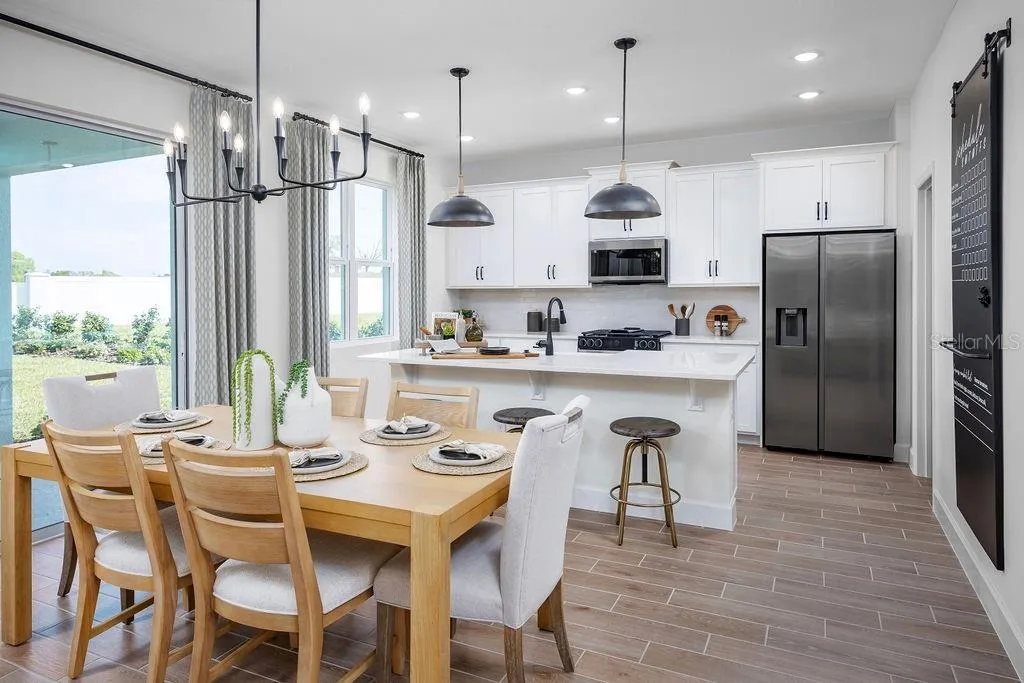 Kitchen & Dining Room