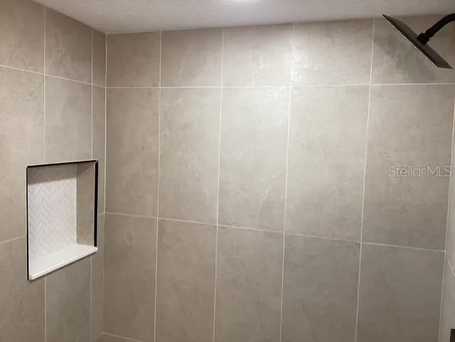 Primary shower