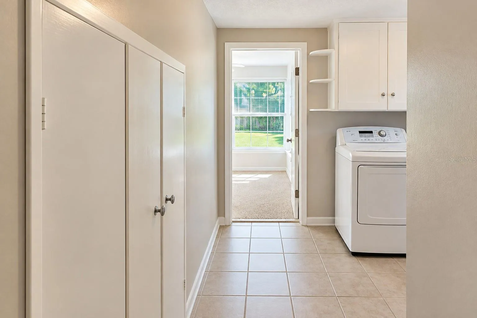 HALLWAY FR KITCHEN