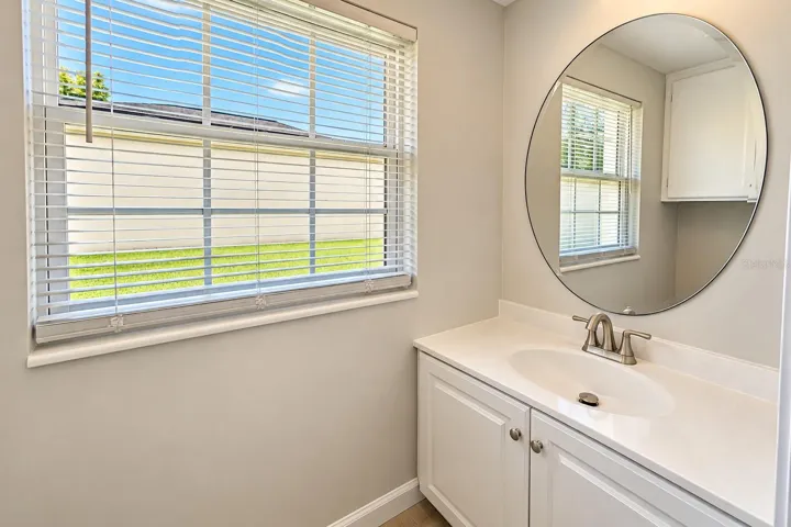 POWDER ROOM