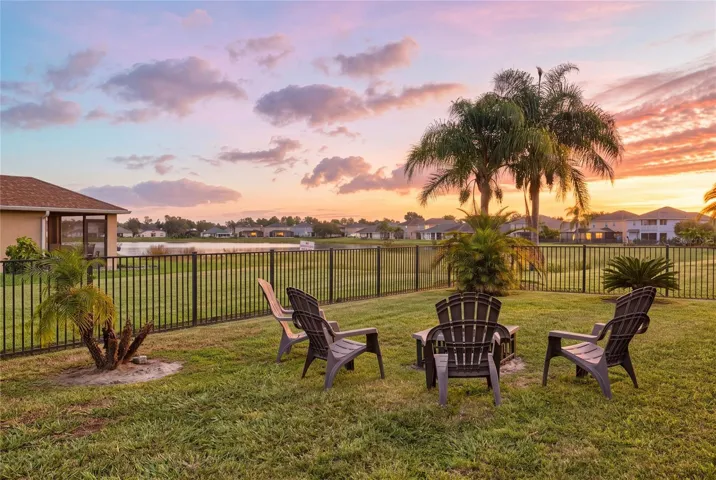 Enjoy sunrises and sunsets with unobstructed views!