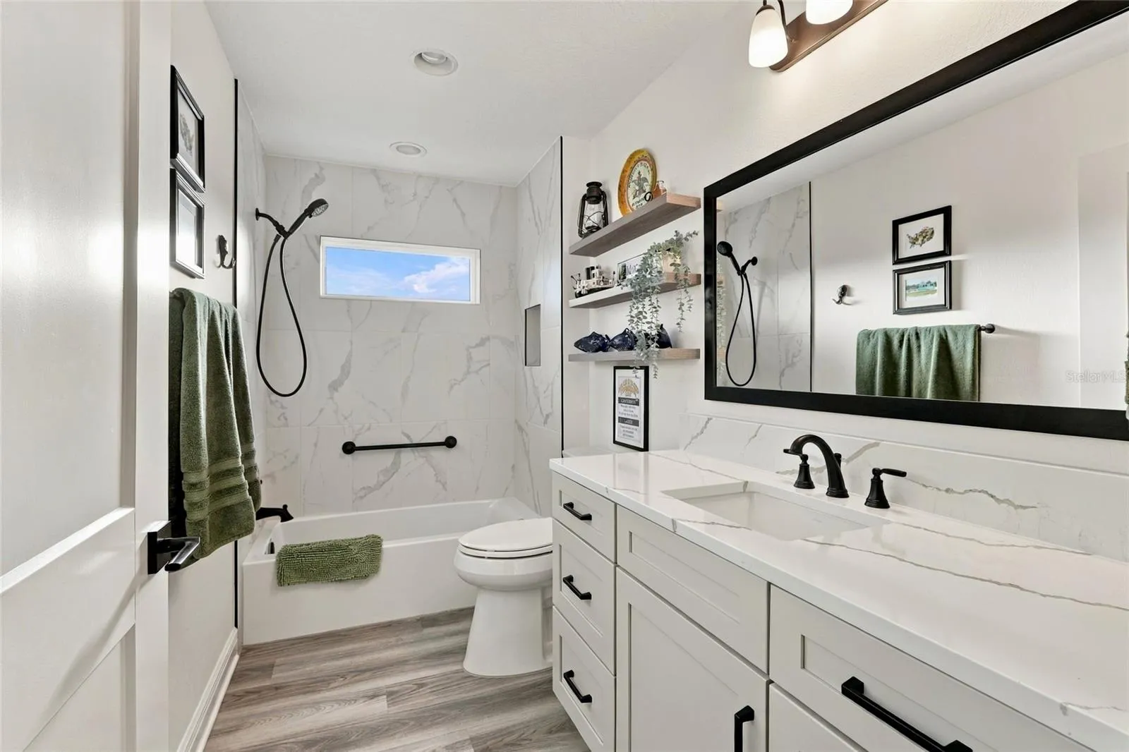 2nd guest bathroom