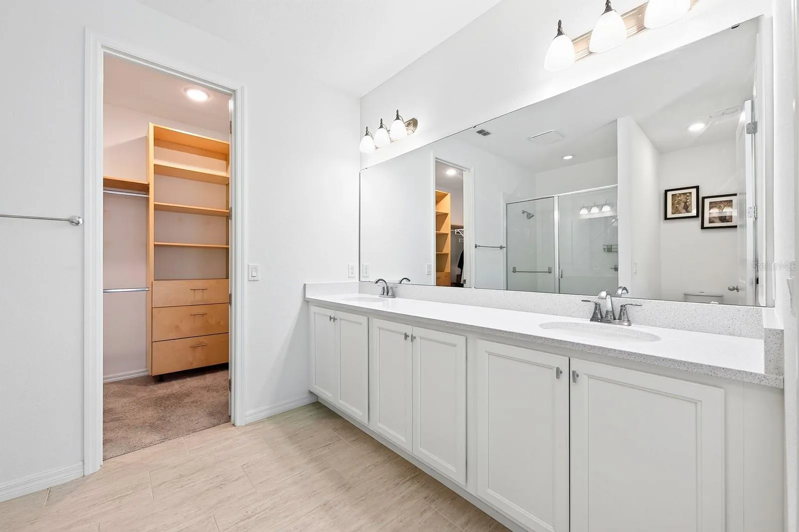 Double sinks and plenty of counterspace