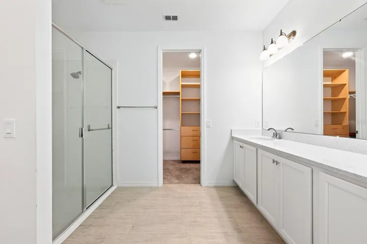 Lengthy, spacious primary en suite bath