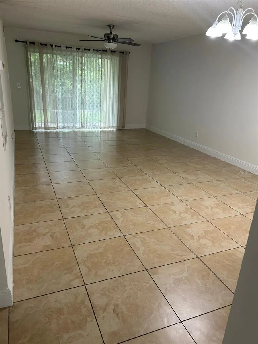 living / dining room combo