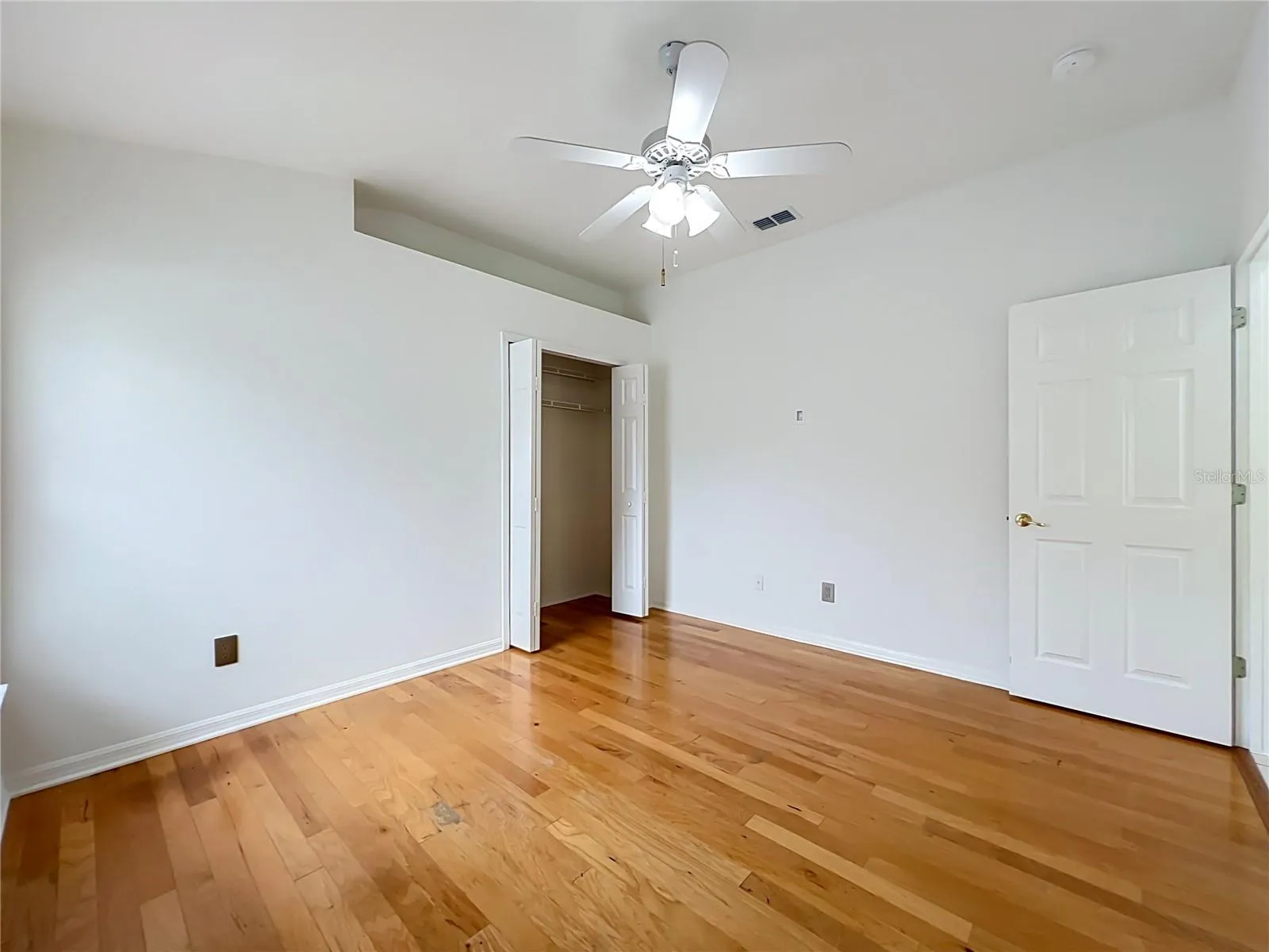 Fourth bedroom.