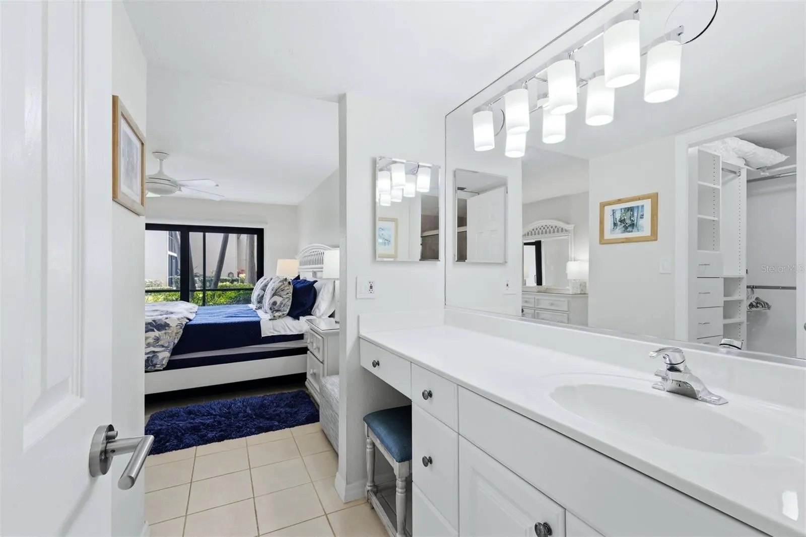 Ensuite Primary Bathroom