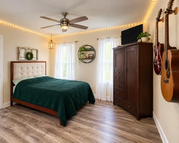 Guest bedroom 1