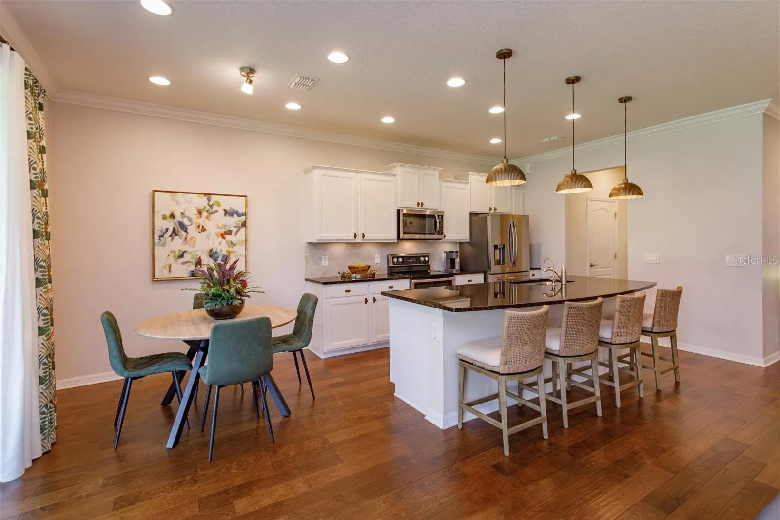 Breakfast/Kitchen