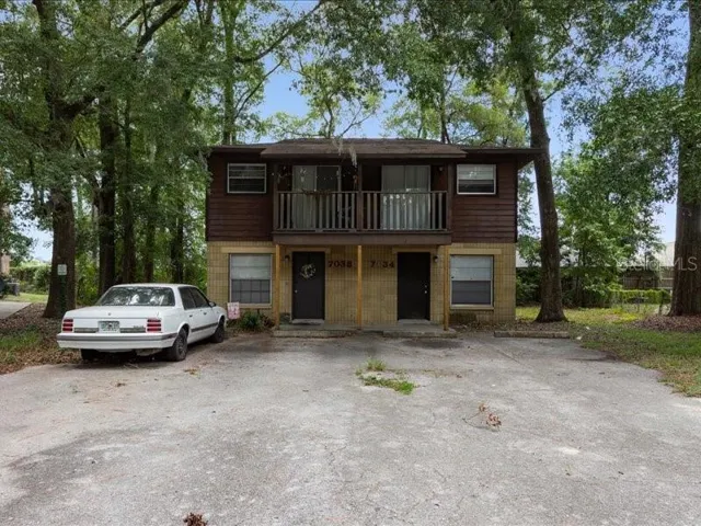 Duplex for Sale in Tower Oaks. Left side is currently tenant-occupied with longterm tenant.