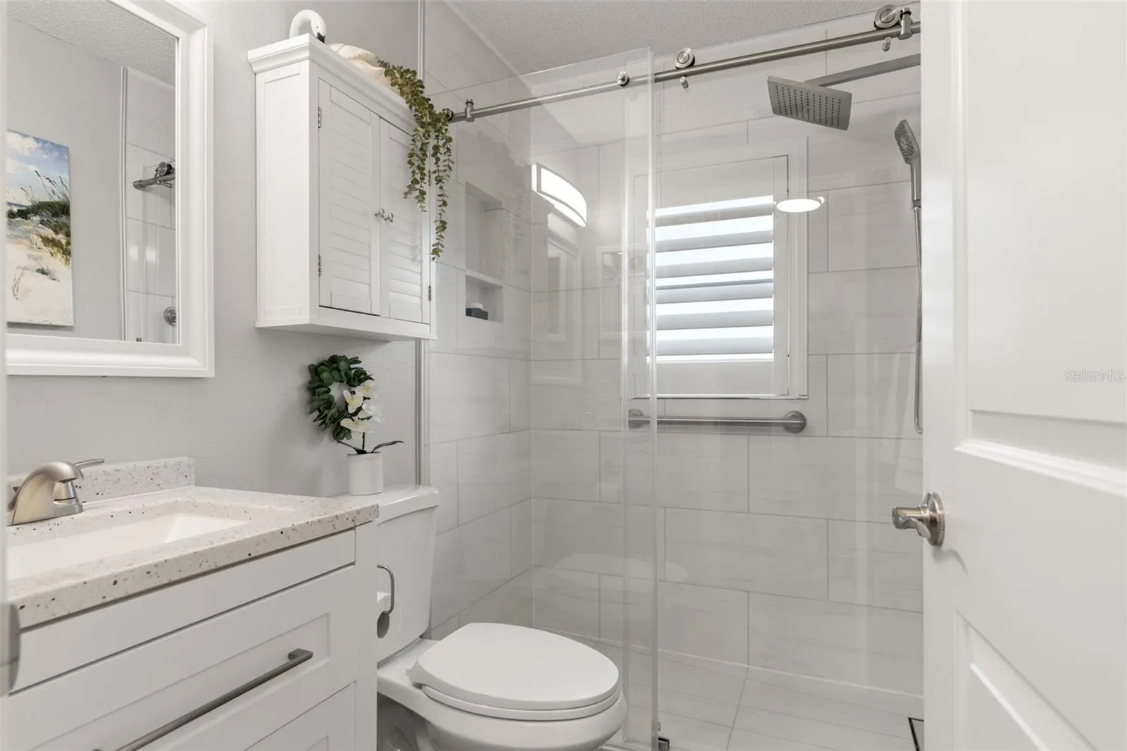 2nd bathroom