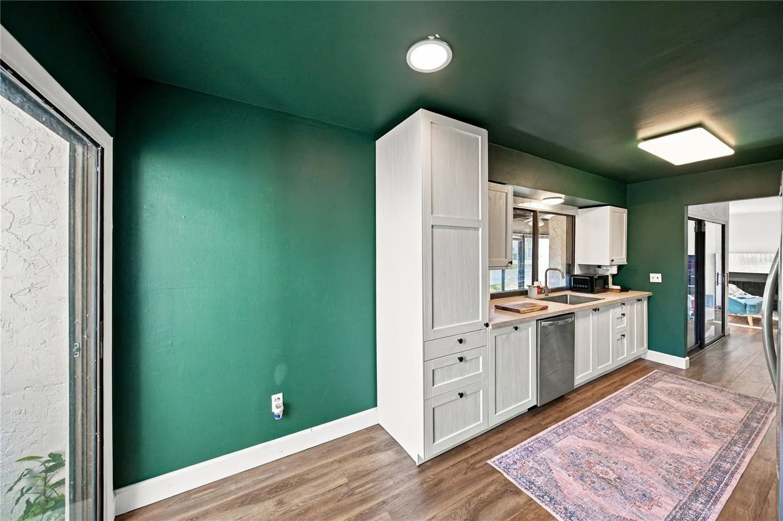 Eat In Kitchen Area with Beautiful Views