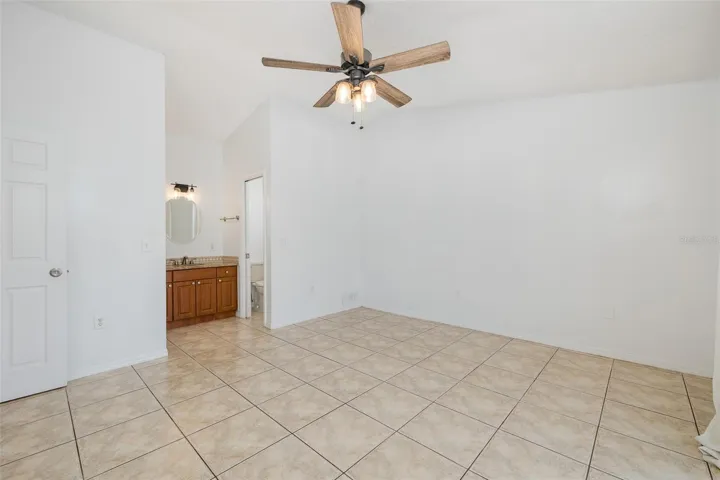 Primary suite