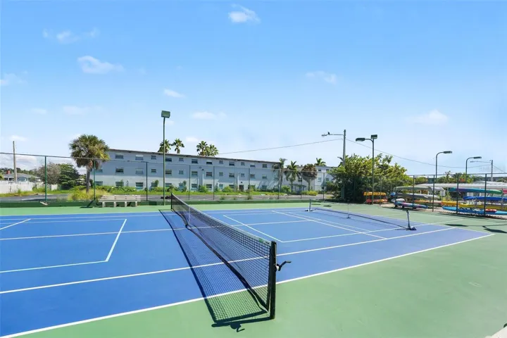 Tennis/Pickleball Courts